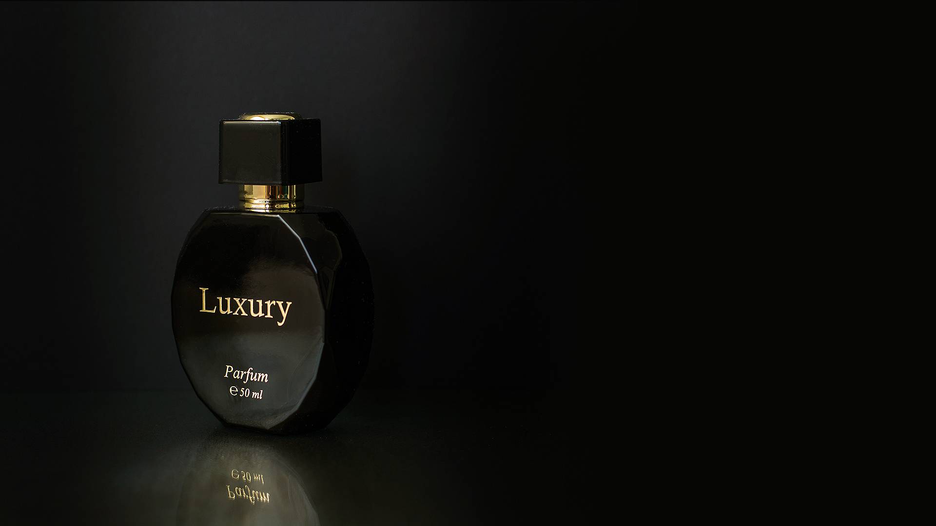 Луксозни парфюми на достъпни цени от Luxury Fragrance Луксозни парфюми на достъпни цени от Luxury Fragrance